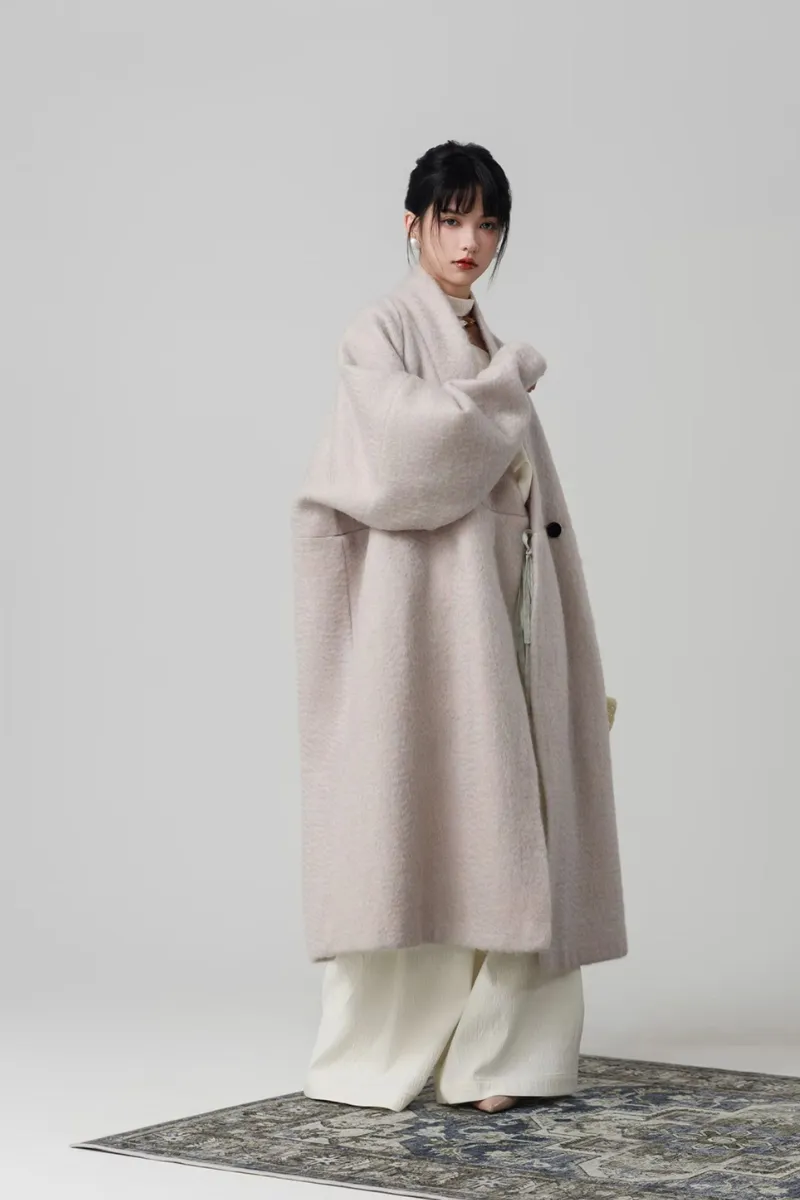 Hou Xue 厚雪 Heavy Snow Modernized Han Dynasty Wool Trench Coat