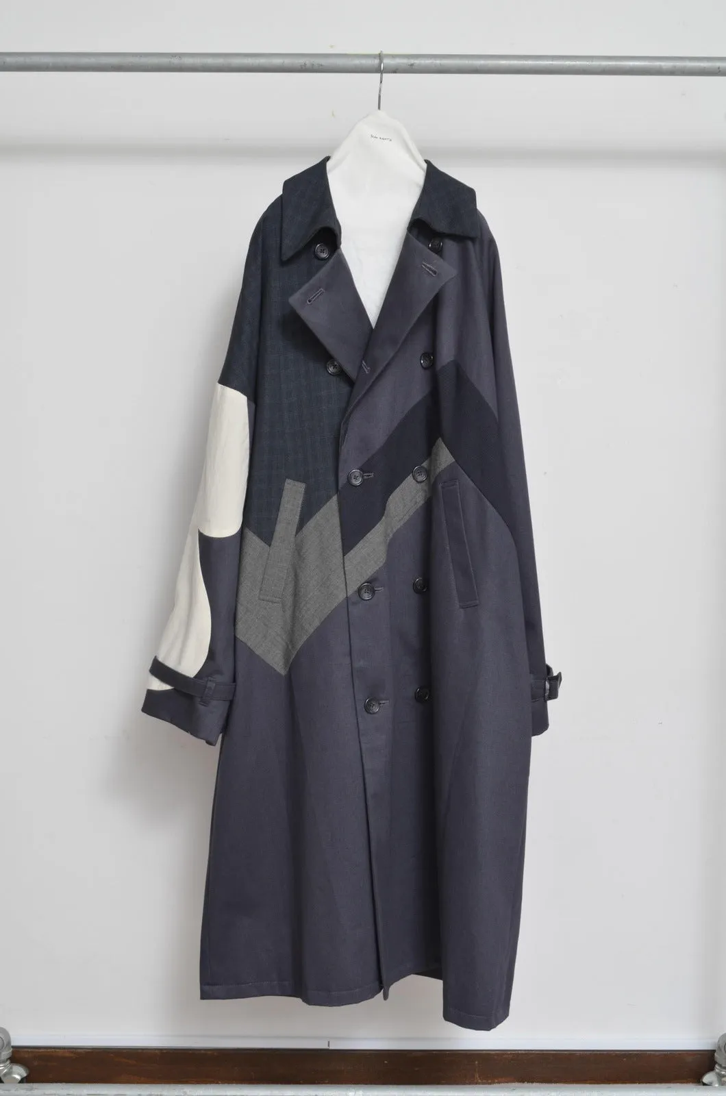 SLACKS UNE UNE TRENCH COAT/LONG_02_A